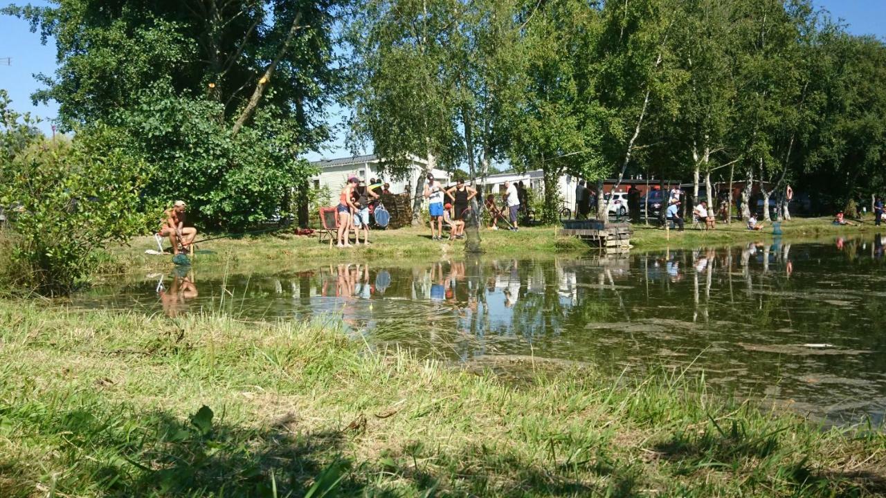 Camping La Garenne De Moncourt ルー エクステリア 写真