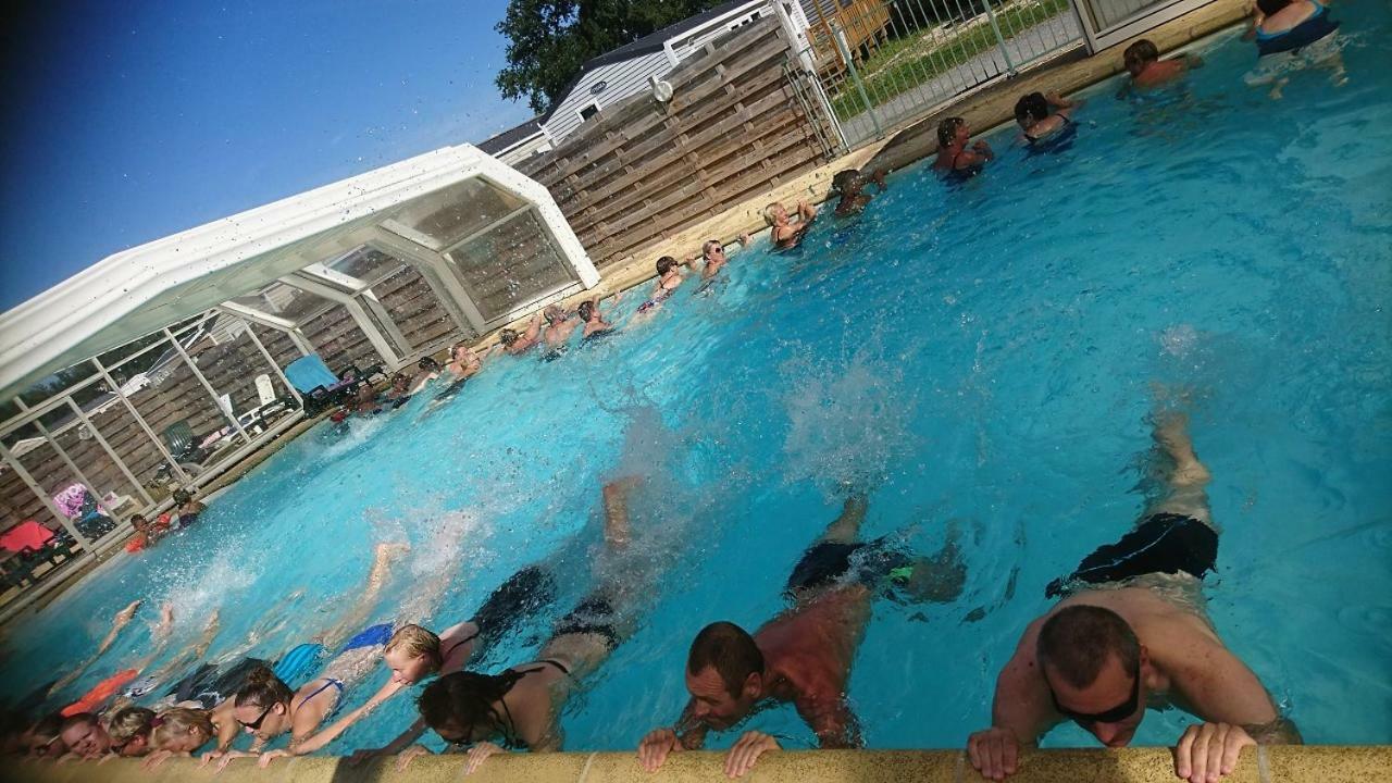 Camping La Garenne De Moncourt ルー エクステリア 写真